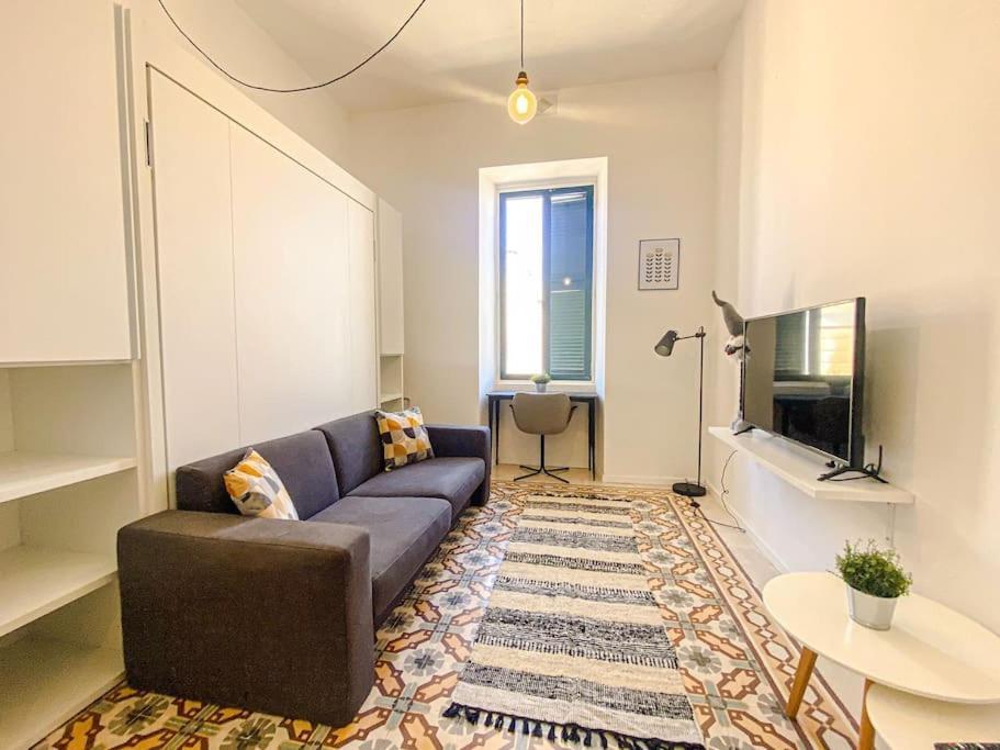 Entire In 1a By Solea * Sliema